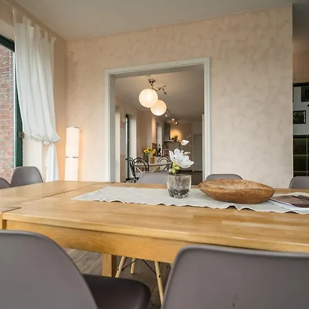 Landurlaub Mit Kamin Schwarz (Mecklenburgische Seenplatte)