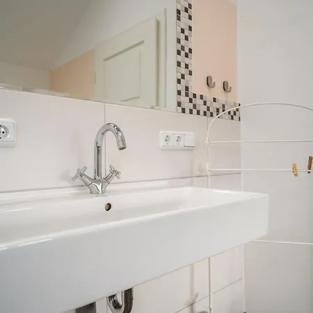 Feriehus Landurlaub Mit Kamin Schwarz (Mecklenburgische Seenplatte)